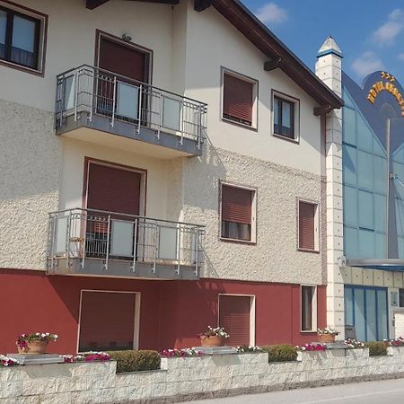 Hotel Ceretto Busca Exterior photo